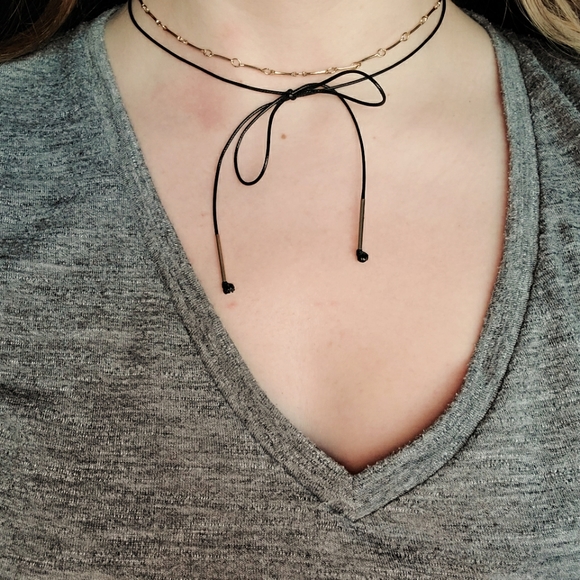 ⭐ 2/$10 or 3/$15 - Aldo Gold Chain with Ribbon Choker - Picture 5 of 5
